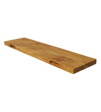 Schwebendes Wandregal aus naturgeölter Eiche mit unsichtbarer Wandhalterung im minimalistischen Design.